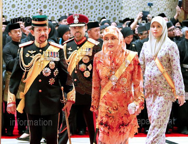 Sultan of Brunei, Raja Isteri and Crown Princely Couple behind 